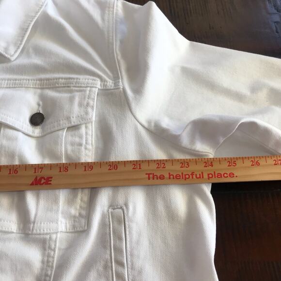 Lane Bryant White Denim Jacket Size 16 Stretch Button Front EUC 1132392 - Picture 9 of 11